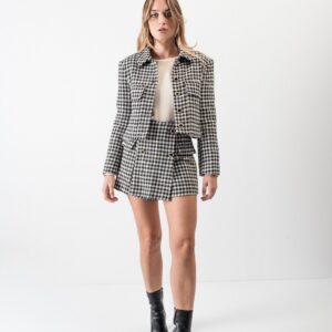 SHORT CON SOBREFALDA