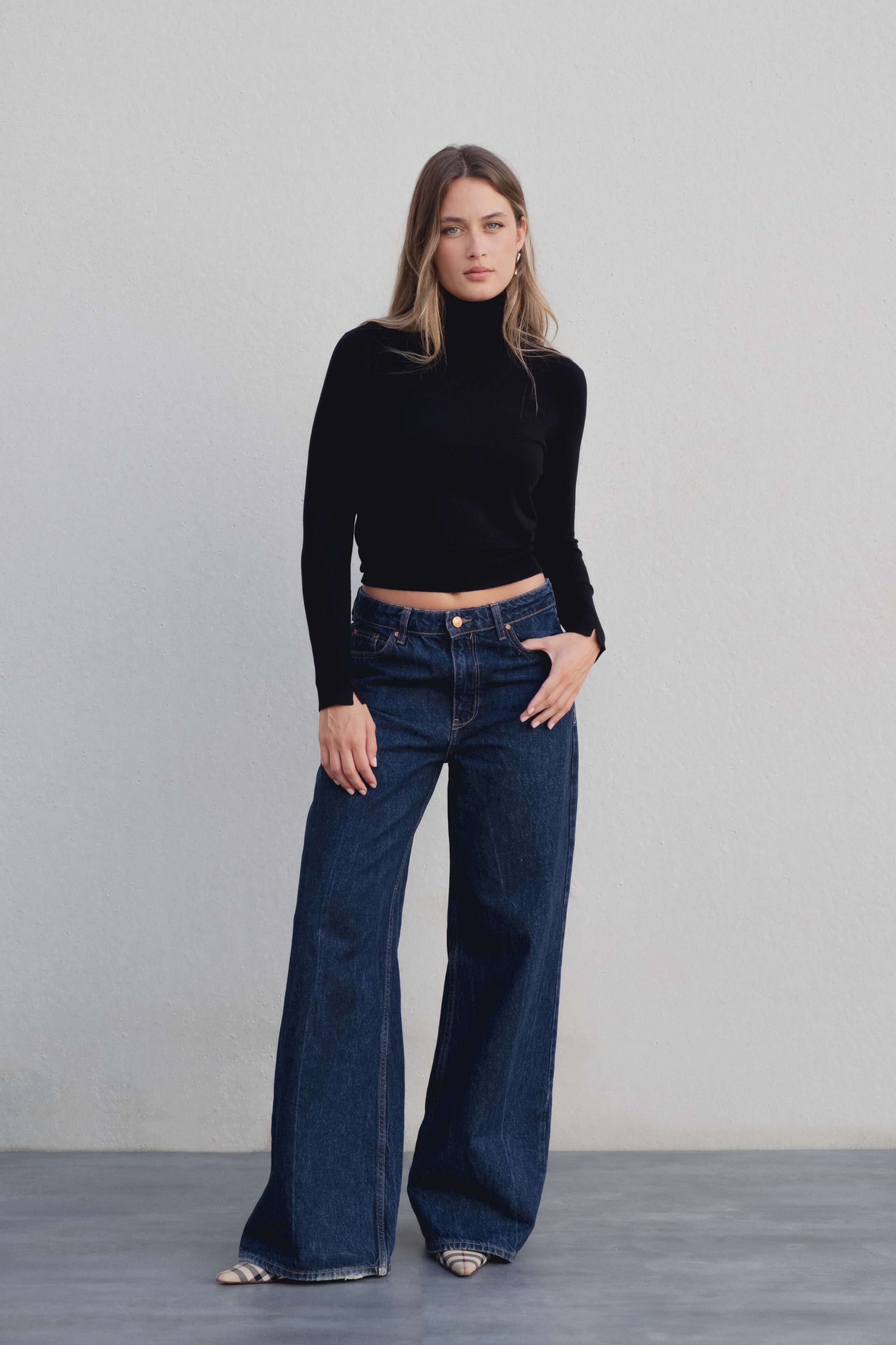 JERSEY BÁSICO PUNTO CUELLO SUBIDO